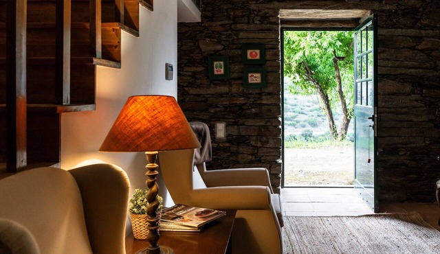 Chalet 'Casa Verde' with Shared Pool, Wi-Fi and Air Conditioning