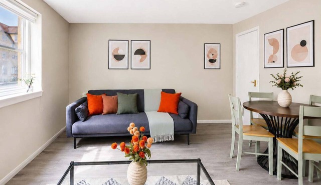 Charming 2BR Flat Near Holyrood Park & Old Town in Edinburgh