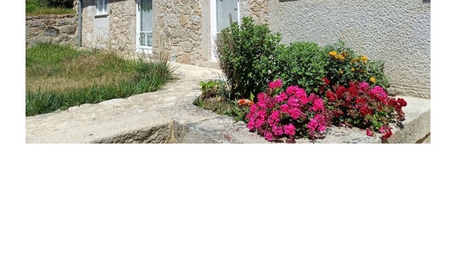 Charming 3-bedroom country house in lovely Aldreu with WiFi, fitness room