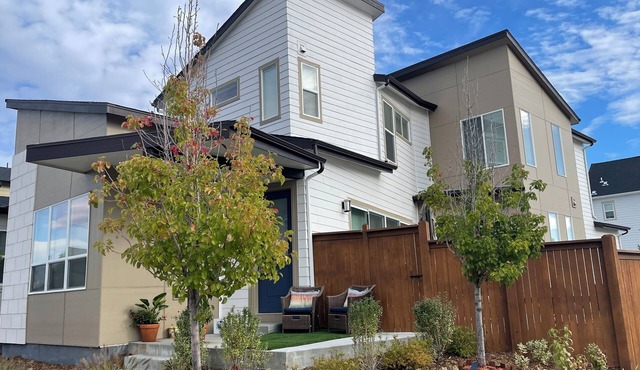 Charming 3-bedroom house with AC, fitness room, WiFi in delightful Denver in Denver