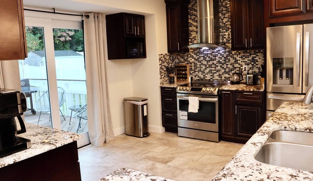 Charming 4-bedroom house with AC and WiFi in brilliant Silver Spring in Silver Spring