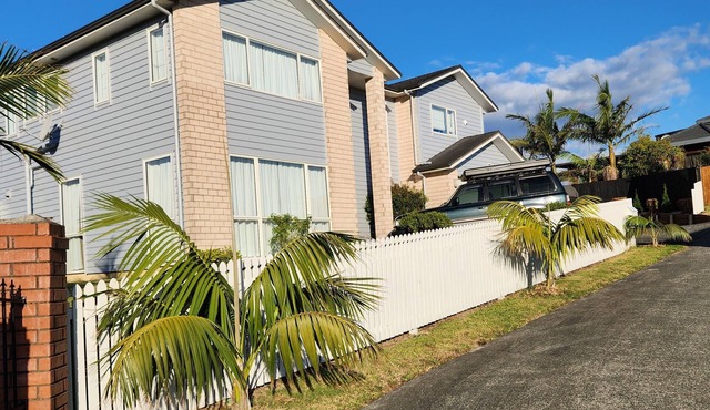 Cheap, Cosy and Comfortable house in Auckland, New Zealand.
