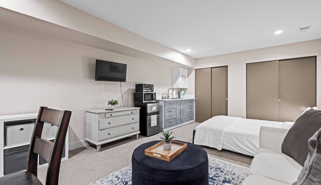 Chic Studio with Kitchenette by Sloan Lake in Denver