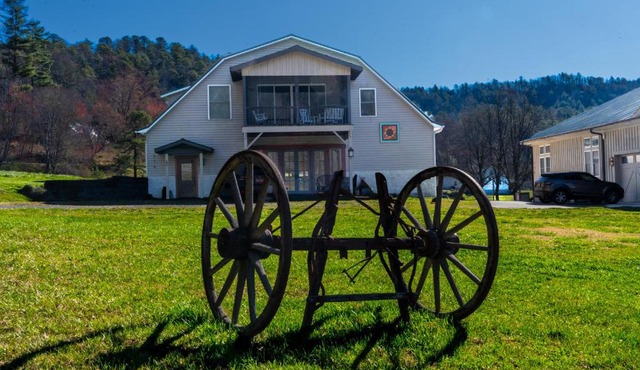 Circle Square Farm - 15min to Brevard! in Pisgah Forest