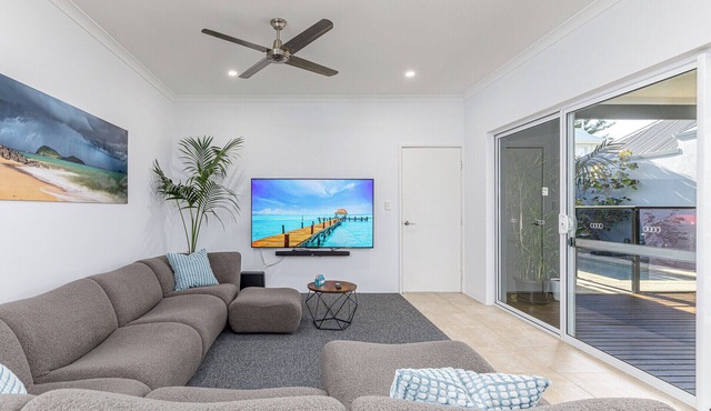 Coastal Home | Heated Pool | Flexible Stay in Hillarys