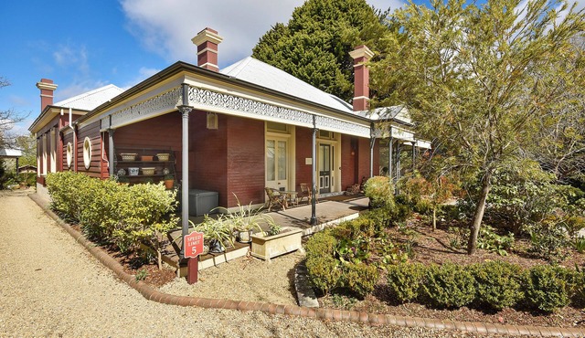 Coolangatta (House and Studio) in Katoomba