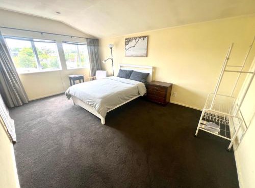 Cosy Retreat Near Mairangi Bay