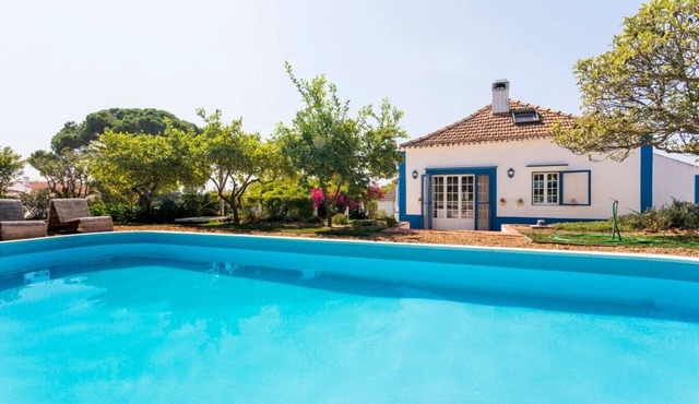 Country Escape, Pool, BBQ, Pizza Oven & Games Barn
