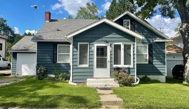 Cozy home in historic Hillsdale in Hillsdale
