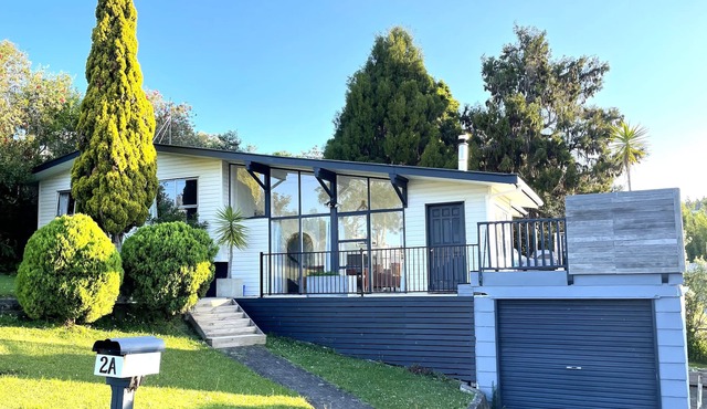 CRUISY COASTAL in Orewa