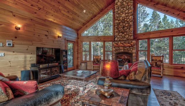 Custom Built Log Cabin, Deschutes River, floating in Sunriver