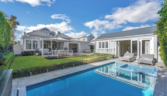 Disraeli Sanctuary by Bespoke Stays in Auckland