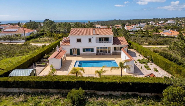 Dream home with a 50-square-metre heated pool