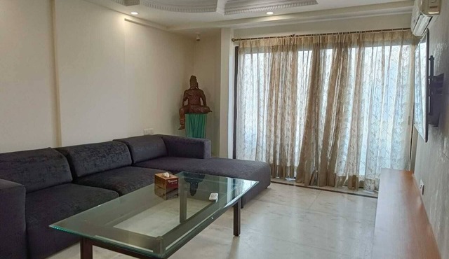 Elegancy at it's Best-Stunning 3 BHK Apt in Connaught Place