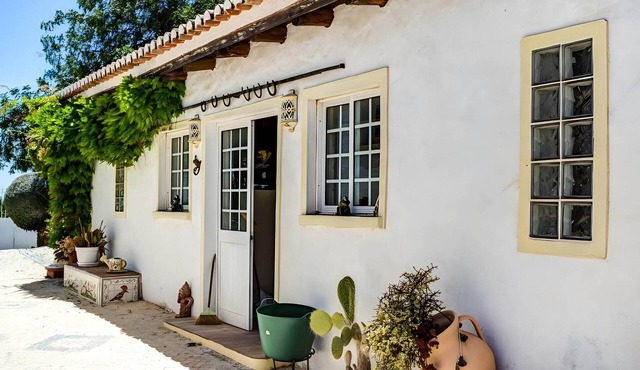 Elegant Apartment with Pool in Tavira