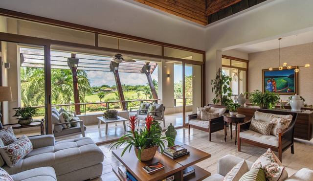 Elegant penthouse w/stunning view over Dye Fore Golf & close to Altos de Chavón in La Romana
