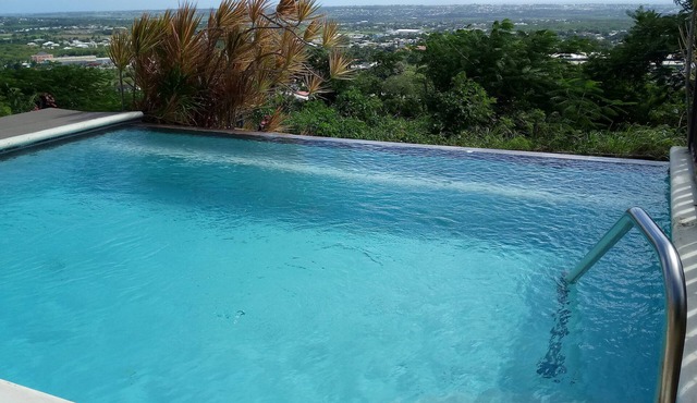 ESPERANZA Cottage Great views. Cool Breezes. in St Thomas