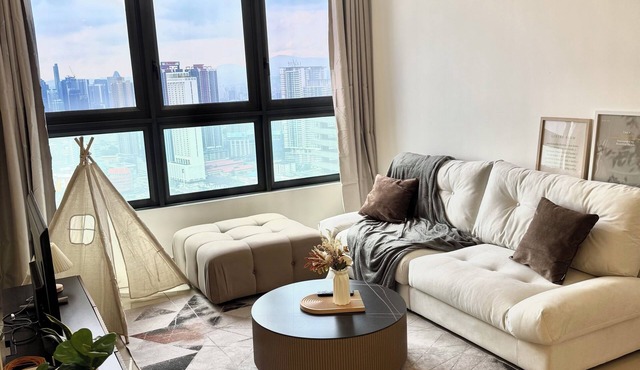 Family-Friendly 3BR Condo with KLCC View + Kids’Toys, 2 Baths in Kuala Lumpur