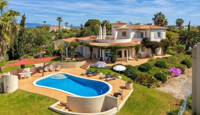 Family‑Friendly Villa with Beautiful Sea Views, Private Pool & Spacious Gardens