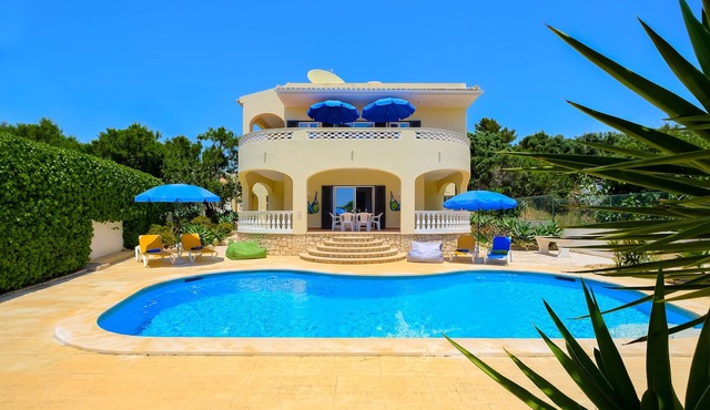 ❀Family Paradise. Peaceful, golf, countryside & beach, pool, close to everything