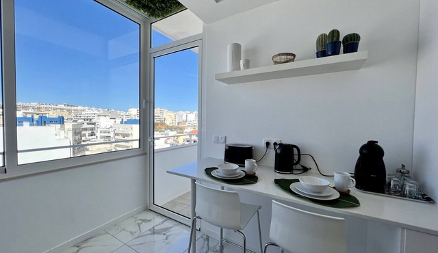 Faro Deluxe by Homing