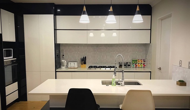 Flatbush Holiday Accommodation, Casheltown Residence CC|7 Bedrooms|2 Kitchens|Dining|Lounges in Auckland