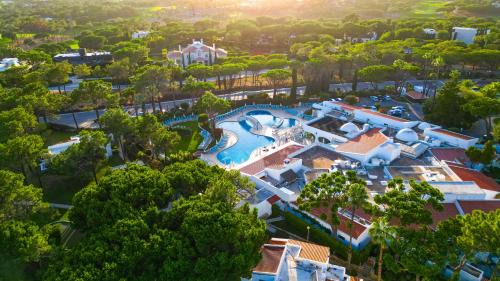 Four Seasons Country Club
