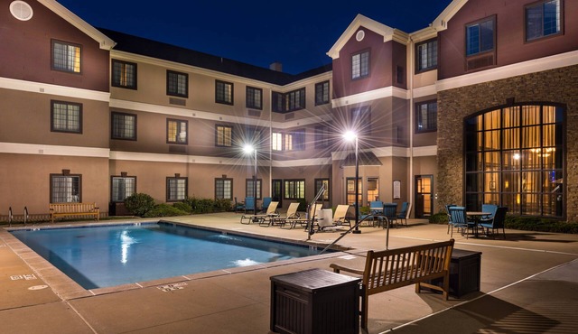 Free Breakfast. Pool & Gym. Near Progress West Hospital! in O'Fallon