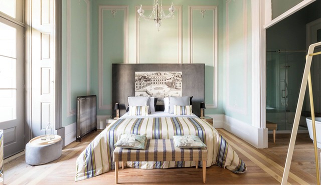 Green Suite with bathtub - Charm Palace Porto Boutique Guesthouse