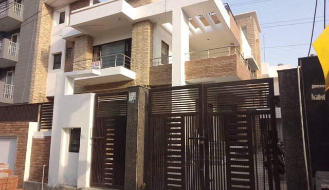 Guestlo Stays in Noida