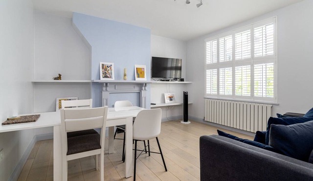 GuestReady - 2bed by Waterloo & Westminster