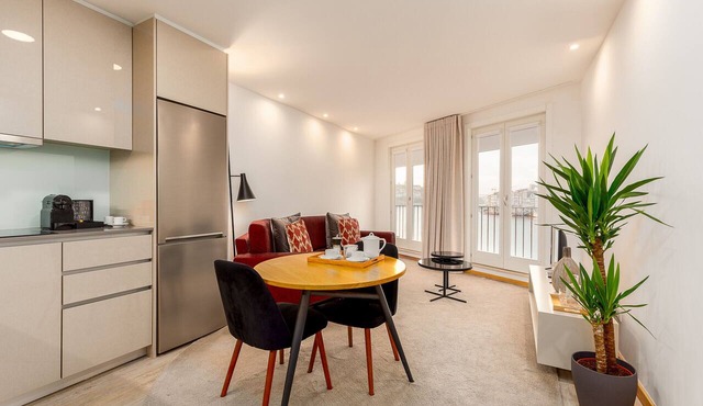 High Classe One Bedroom Apt for 3 - River View 3