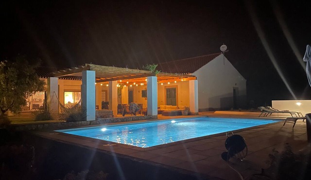 Holiday Home 'Quinta das Rosas de Vide' with Mountain View, Private Pool and Wi-Fi