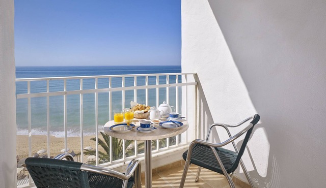 Holiday Inn Algarve - Armacao de Pera, an IHG Hotel