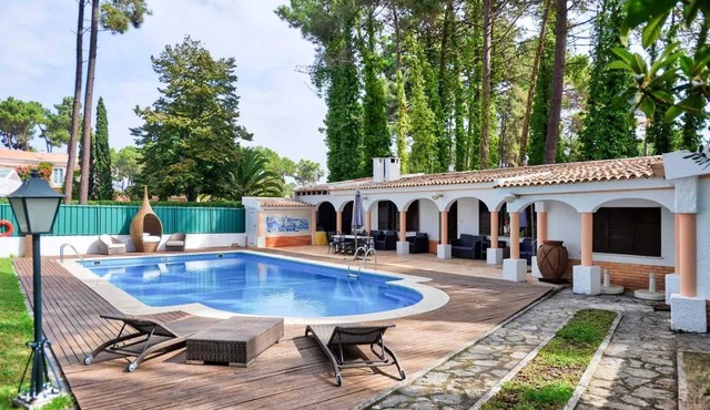 Homerez - Villa in Corroios