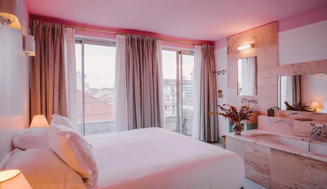 HOTEL AMOUR NICE in Nice
