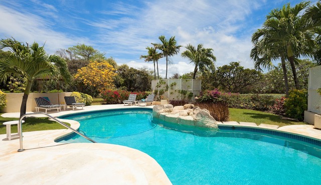 Hunter Cottage - luxury villa with pool. Car special included in Summer Rate in St. Philip