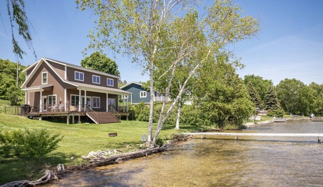 Lakefront Cottage on Lake Leelanau | Dock, Fire Pit, Near M-22 & Dunes in Lake Leelanau