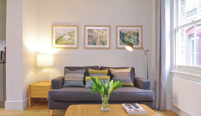 Large Roof Terrace & King Bed In Clerkenwell