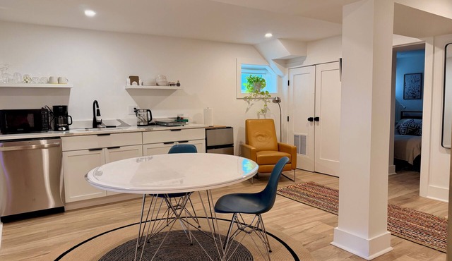Light-Filled Lower Suite · Brand New · Private · 5 Mins to Metro · Parking in Washington