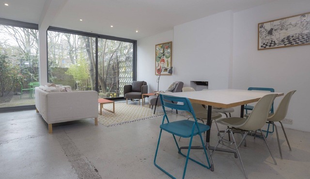 Lovely 3 Bedroom Apartment With Private Garden In Central London, Near Waterloo