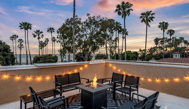LUX Oceanview Dream - Steps to the Beach! in Long Beach