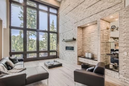 Luxury Mtn Home With A Sauna And Speakeasy Near To Red Rocks in Morrison