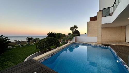 Luz - Private Pool - 10 Guests - Lagos