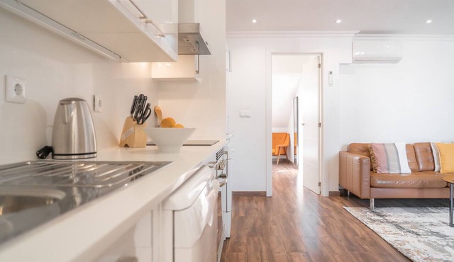 LV Premier AM2- terrace, view, AC, lift, BBQ