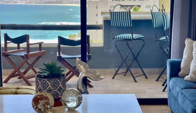 Misiones Ocean-View Condo. Walk to Beach, Bars & Dining in Cabo Bello
