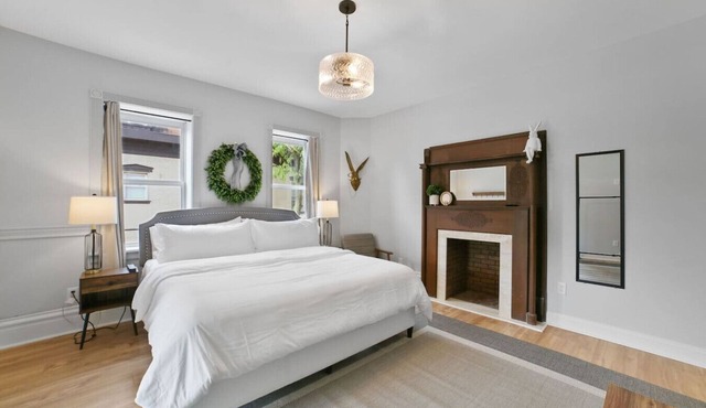 Modern Boutique Stay w/Plush King Bed- Hare Suite