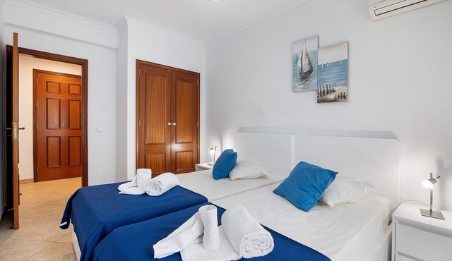 Monte Fino Beach Holiday Home with Balcony, Wi-Fi, and Air Conditioning
