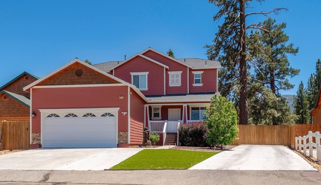 Mountain Retreat near Big Bear Lake – 3 BR, 2. BA, in Big Bear
