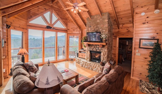 MOUNTAINTOP EXPERIENCE - Private Panoramic Views of the Great Smoky Mountains